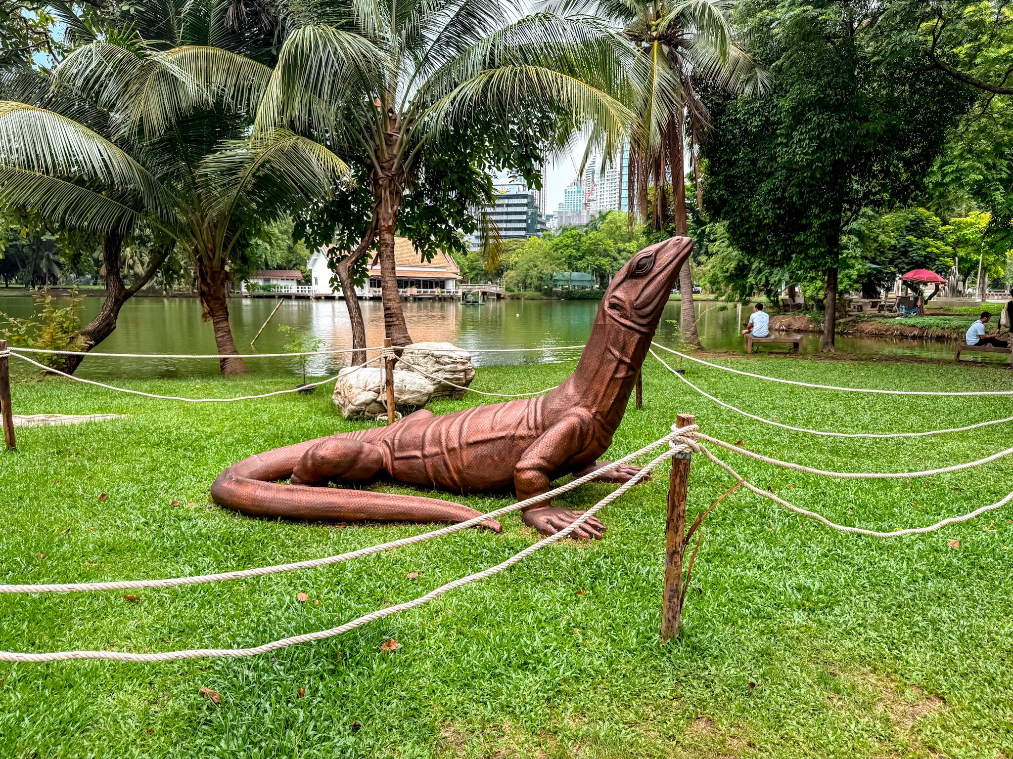lumphini park bangkok.jpg